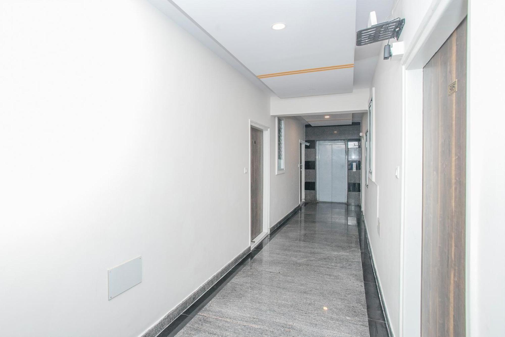 Hotel Oyo 13120 Ambrosia Bengalúr Exteriér fotografie
